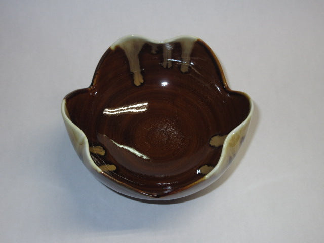 Ameyu Glaze Ash Flow Handcrafted-style Sansho Pattern Small Bowl / 飴釉灰流し手造風山椒割小鉢