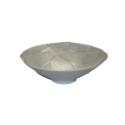 Cloud Silver Iro-kaeshi Matsu Triangle Nuburi Flat Small Bowl / 雲銀彩市松三方なぶり平小鉢