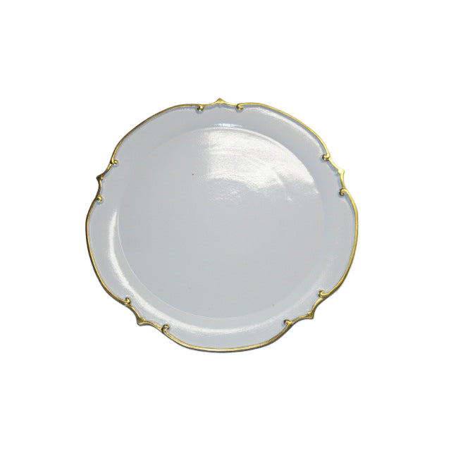 9-inch plate with light white glaze, gold accents, and relief design / 薄白釉渕金彩レリーフ９寸プレート