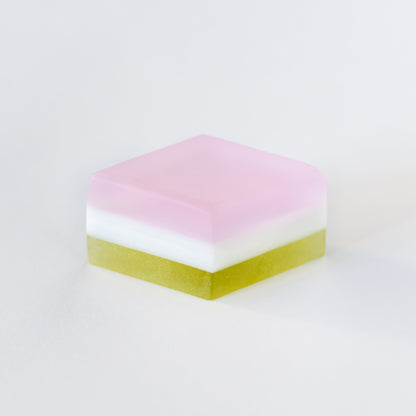 Gabei 画餅 Glass wagashi, Japanese sweet